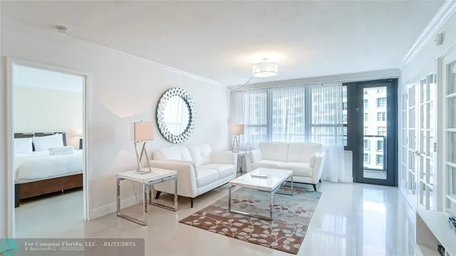 $3,950 | 5225 Collins Avenue, Unit 1417, Miami Beach, FL 33140
