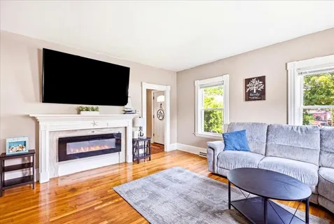 $599,000 | 225 East Water Street, Rockland, MA 02370