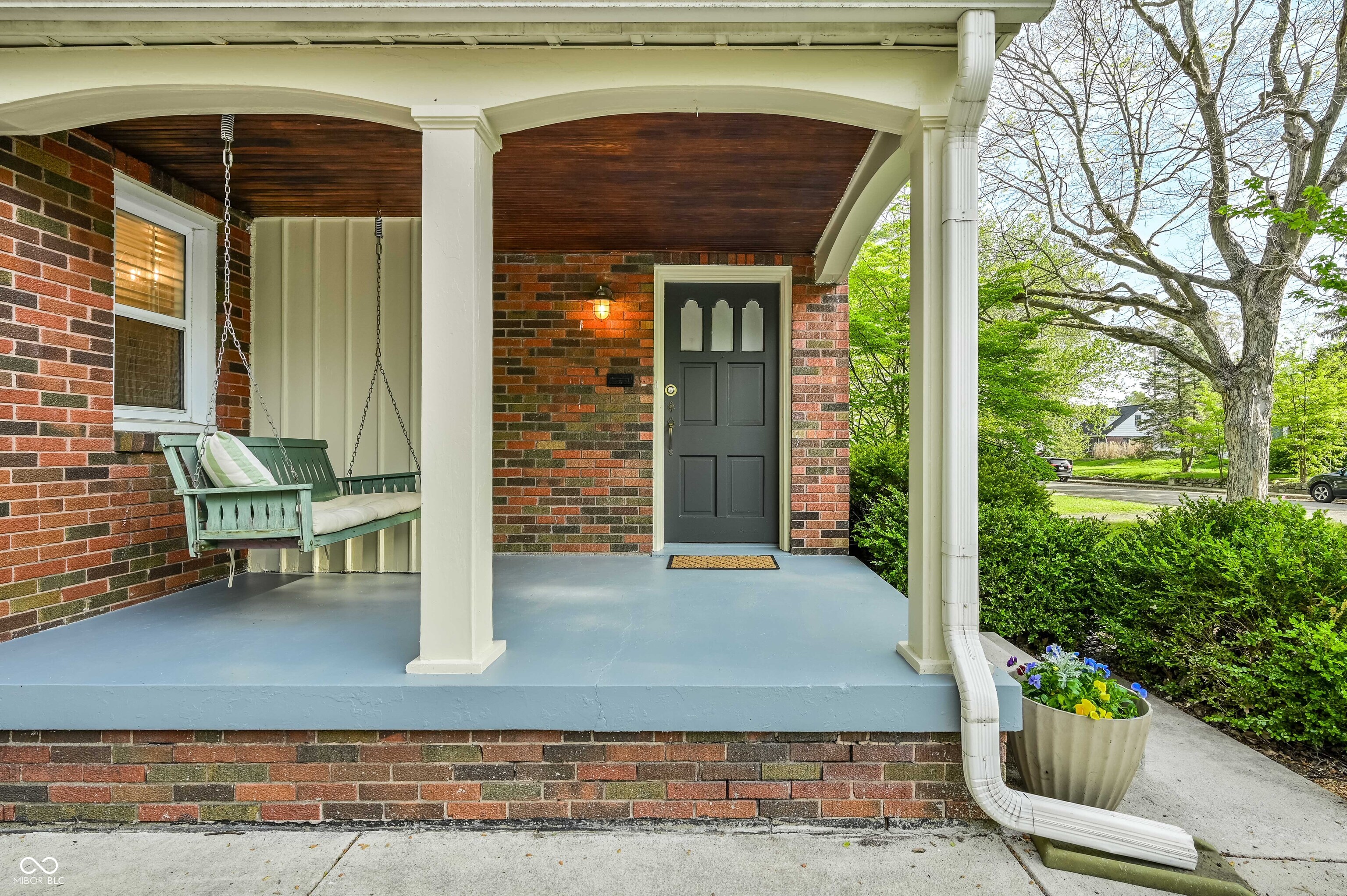 6024 Ralston Avenue Indianapolis, IN 46220 - Photo 4 of 34