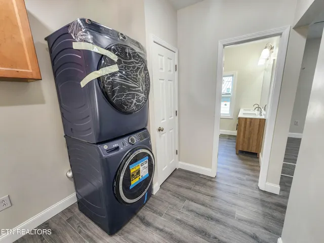 $239,400 | 2831 Nichols Avenue, Knoxville, TN 37917