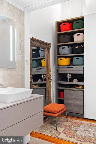 $525,000 | 314-22 North 12th Street, Unit 205, Philadelphia, PA 19107