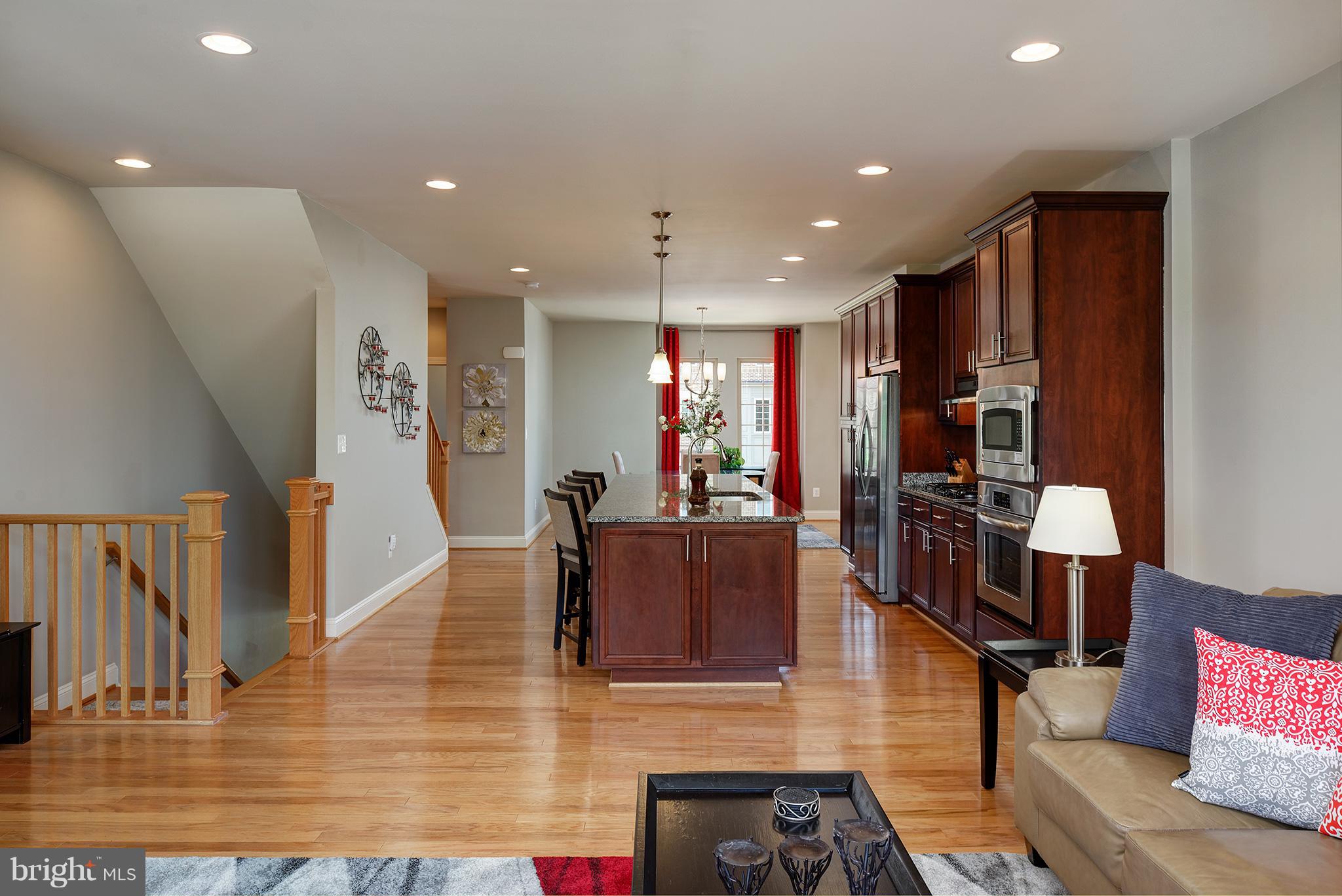 42264 Rhett Drive Ashburn, VA 20148 - Photo 10 of 26 Interior (General)