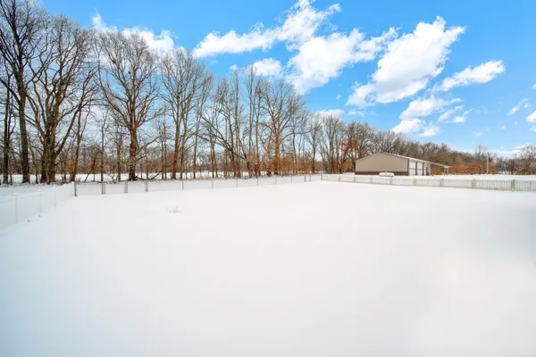 $300,000 | 139 Avery Drive, Hanover, MI 49241