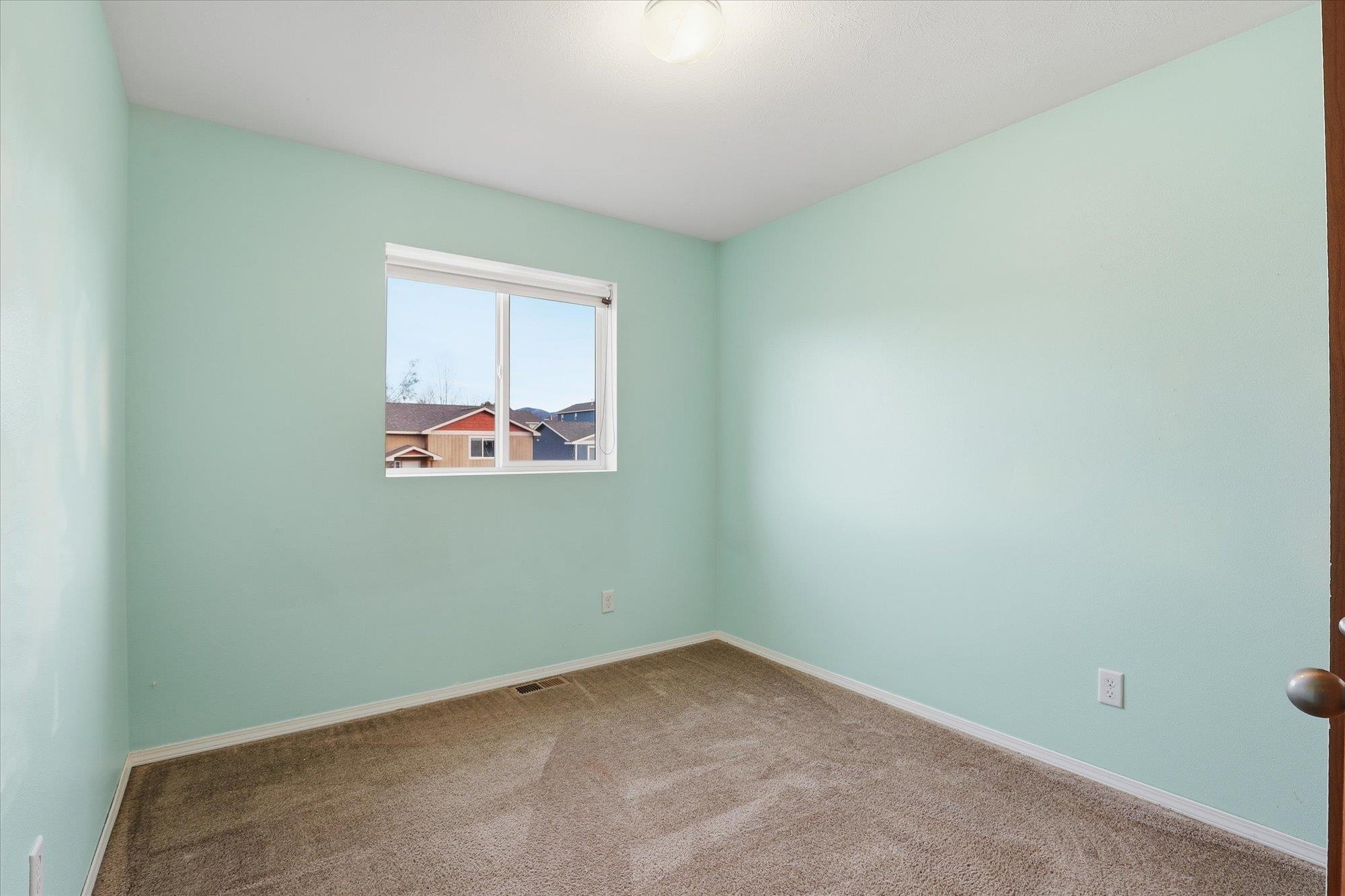 2015 Bell Street Spokane Valley, WA 99016 - Photo 22 of 39