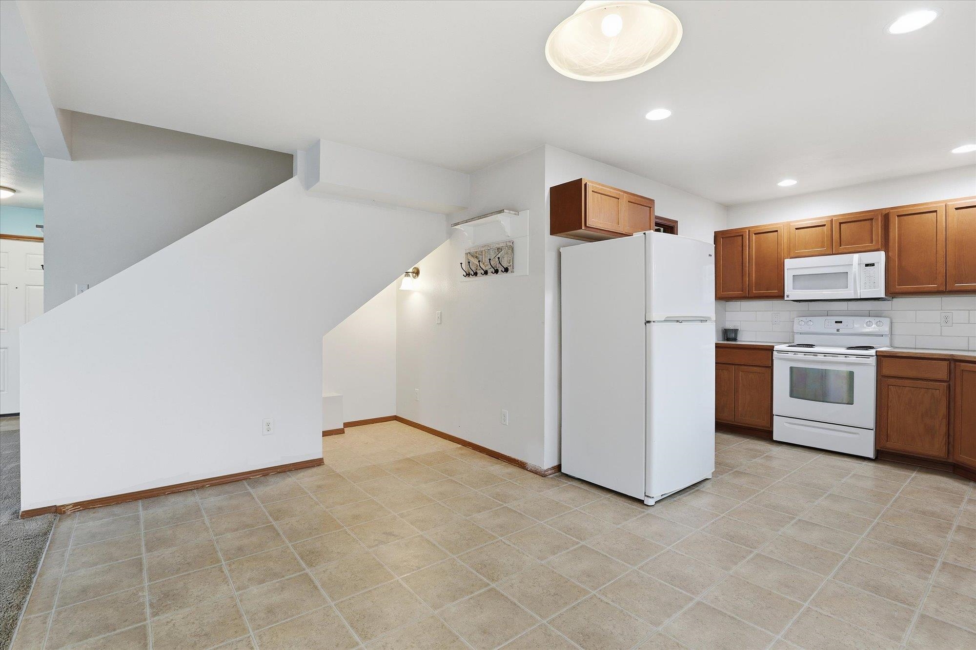 2015 Bell Street Spokane Valley, WA 99016 - Photo 7 of 39