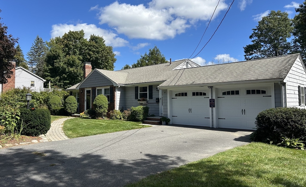 57 Daniel Road Braintree, MA 02184 - Photo 4 of 39 Gallery Image 4