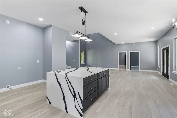 $899,000 | 2101 Wolf Cove, Martinsville, IN 46151