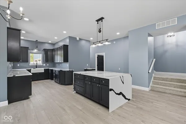 $899,000 | 2101 Wolf Cove, Martinsville, IN 46151