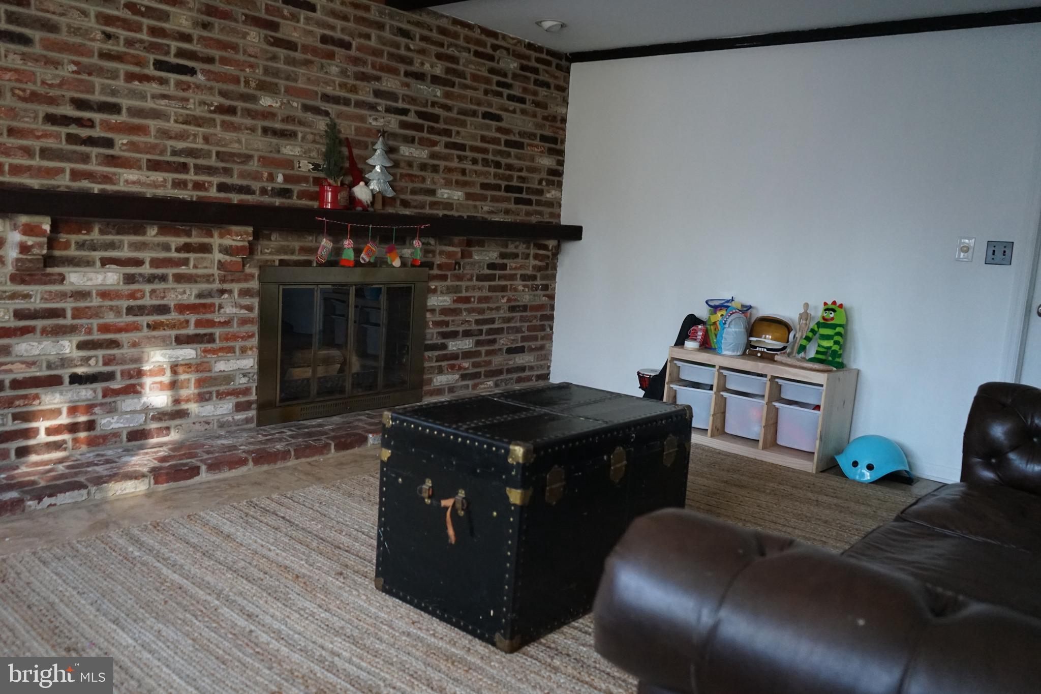 105 West Riding Road Cherry Hill, NJ 08003 - Photo 23 of 44 Family room