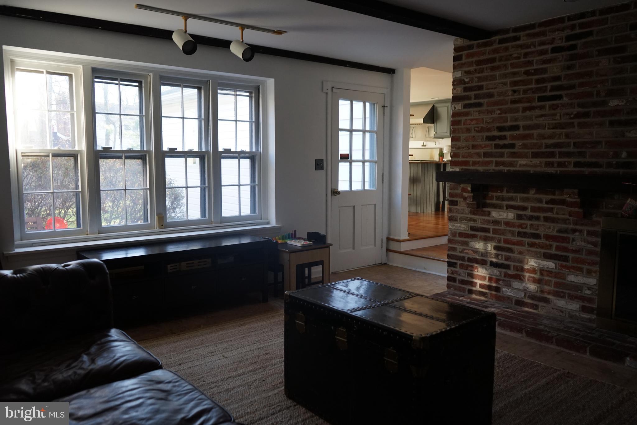 105 West Riding Road Cherry Hill, NJ 08003 - Photo 24 of 44 Lots or beautiful light in the family room
