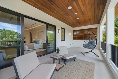 $5,995,000 | 6641 Southwest 85th Street, Miami, FL 33143