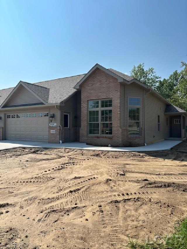1681 Rivers Edge Court Adrian, MI 49221 - Photo 4 of 9 50181828-5ca37926-c0ad-4c2b-8769-b2cbf6873bd6.JPG