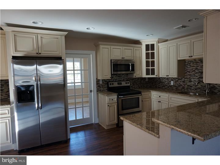 33 Quartz Road Levittown, PA 19057 - Photo 8 of 25 Gallery Image 8