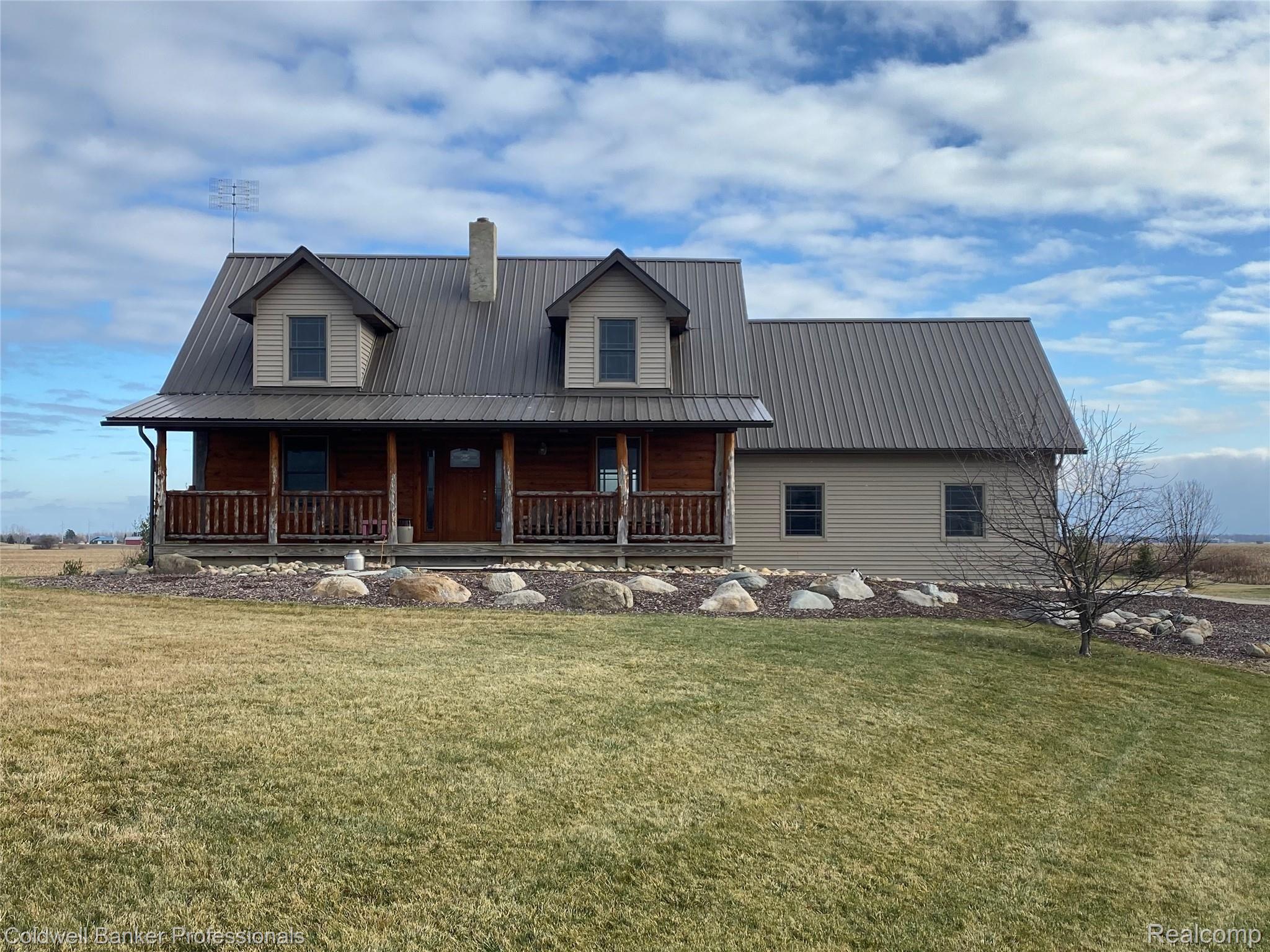 7252 Gosline Road Marlette, MI 48453 - Photo 1 of 41 D873D228-4047-4F70-BBB6-1BCA955AA17C.jpeg