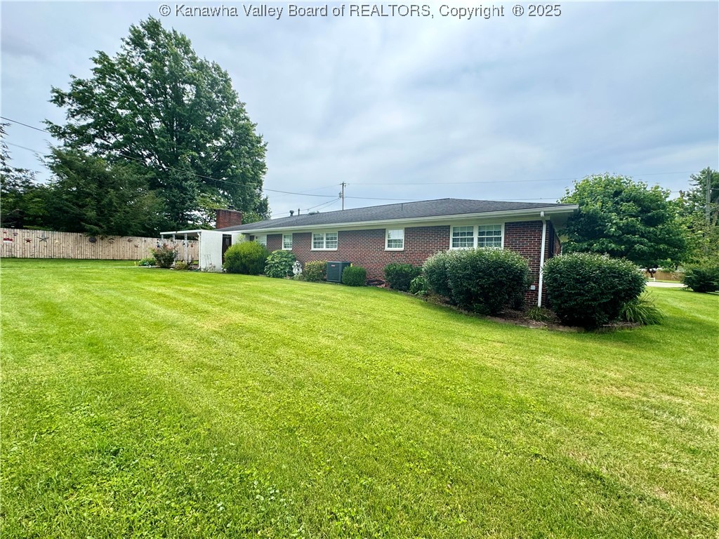 1425 Strawberry Road St. Albans, WV 25177 - Photo 17 of 43 Backyard