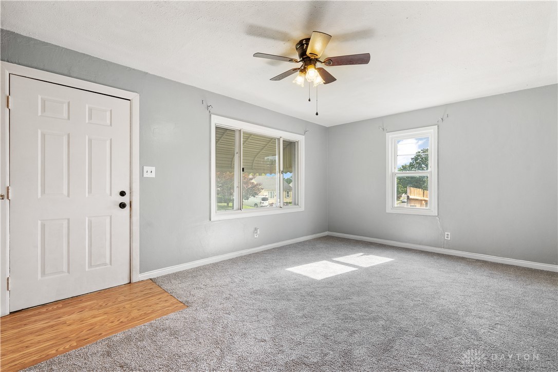 1317 Radio Road Dayton, OH 45403 - Photo 6 of 28