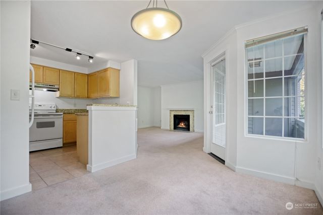 $400,000 | 10012 Northeast 120th Lane, Unit D202, Kirkland, WA 98034