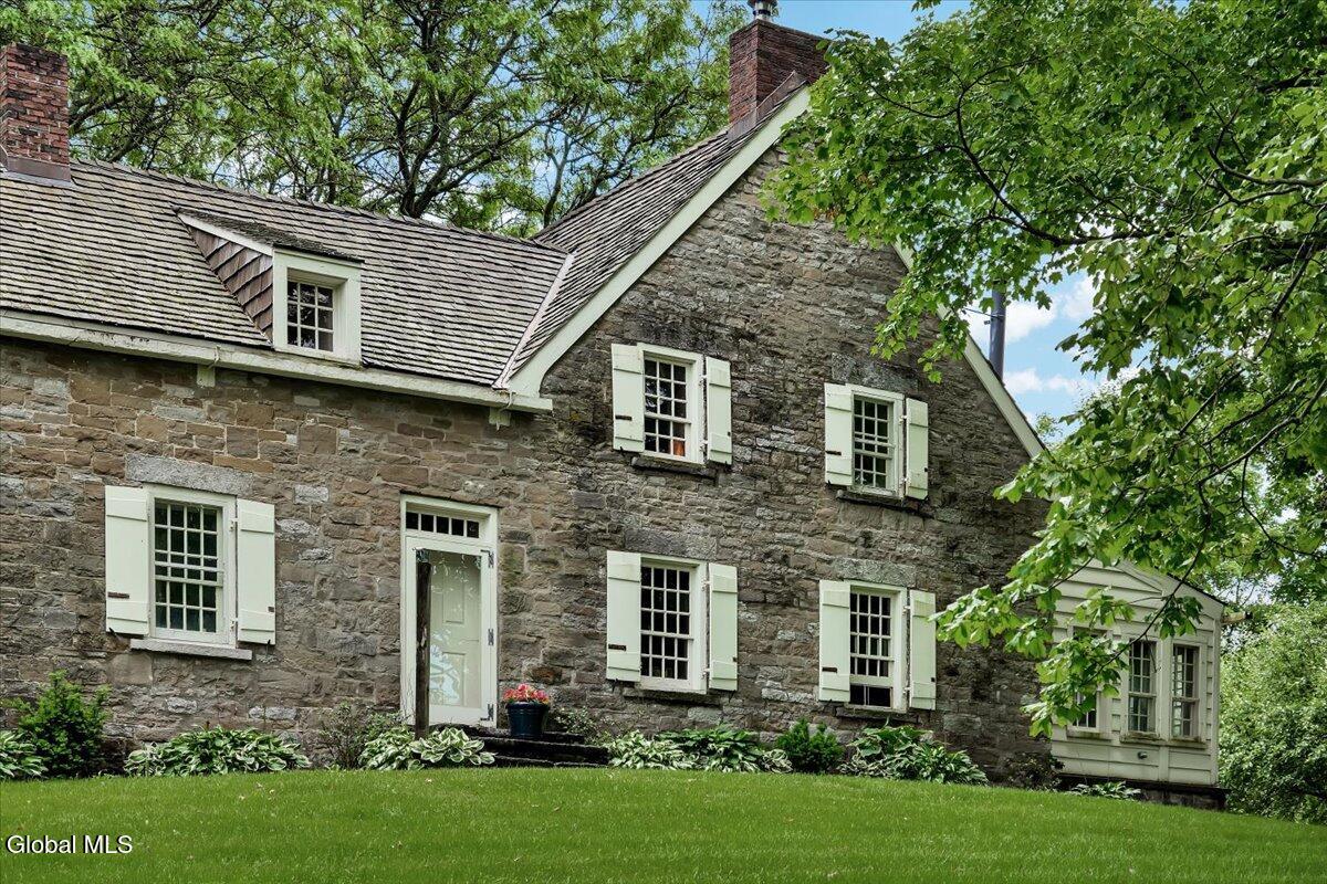 844 Hickory Hill Road Palatine, NY 13339 - Photo 5 of 65 English Cottage