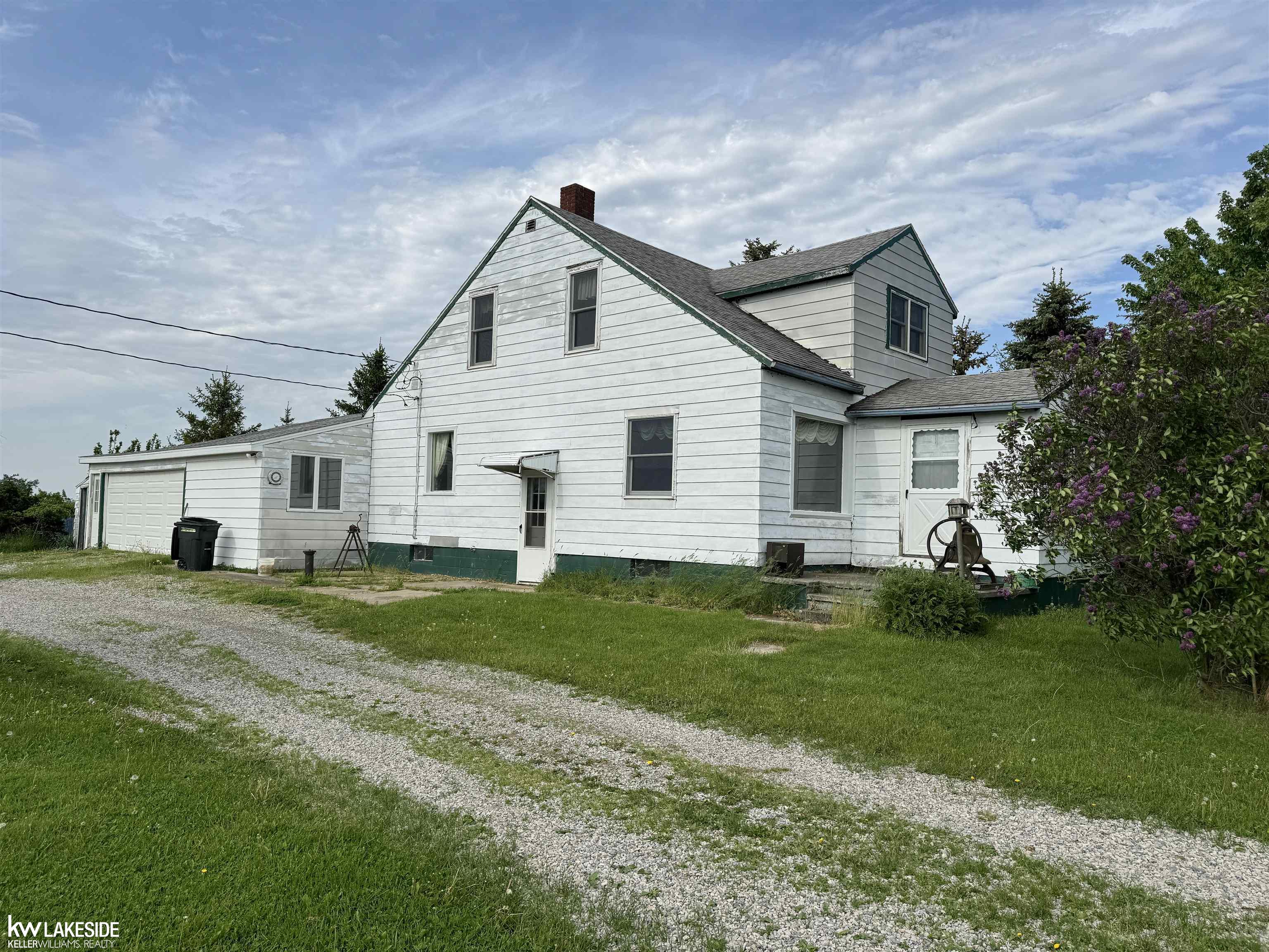 433 Oak Beach Road Kinde, MI 48445 - Photo 1 of 29 50142874-089e466e-2d01-42a9-9e56-016cf81be0bd.JPG