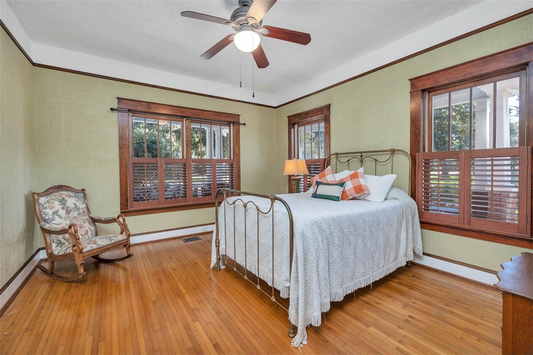 501 Union Street Brunswick, GA 31520 - Photo 20 of 47 Bedroom 2