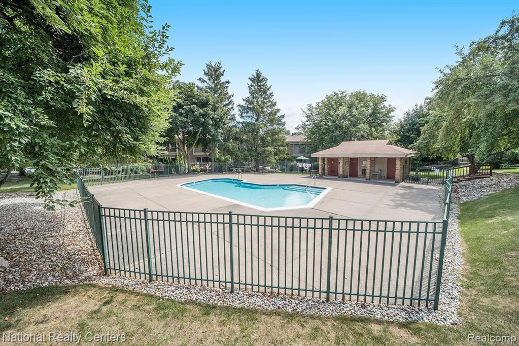 735 Oak Brook Ridge Drive Rochester Hills, MI 48307 - Photo 30 of 30