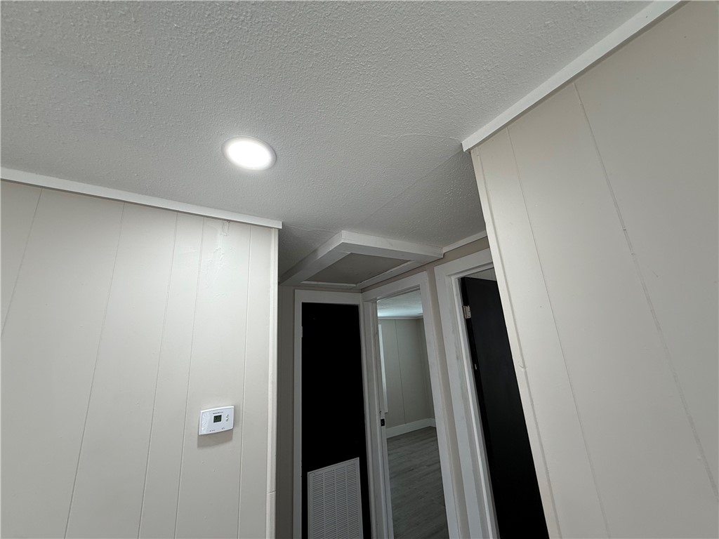 400 Austin Street George West, TX 78022 - Photo 9 of 23 a view of hallway