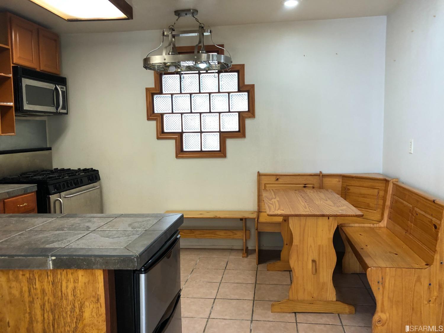 303 Heathcliff Drive Pacifica, CA 94044 - Photo 5 of 30