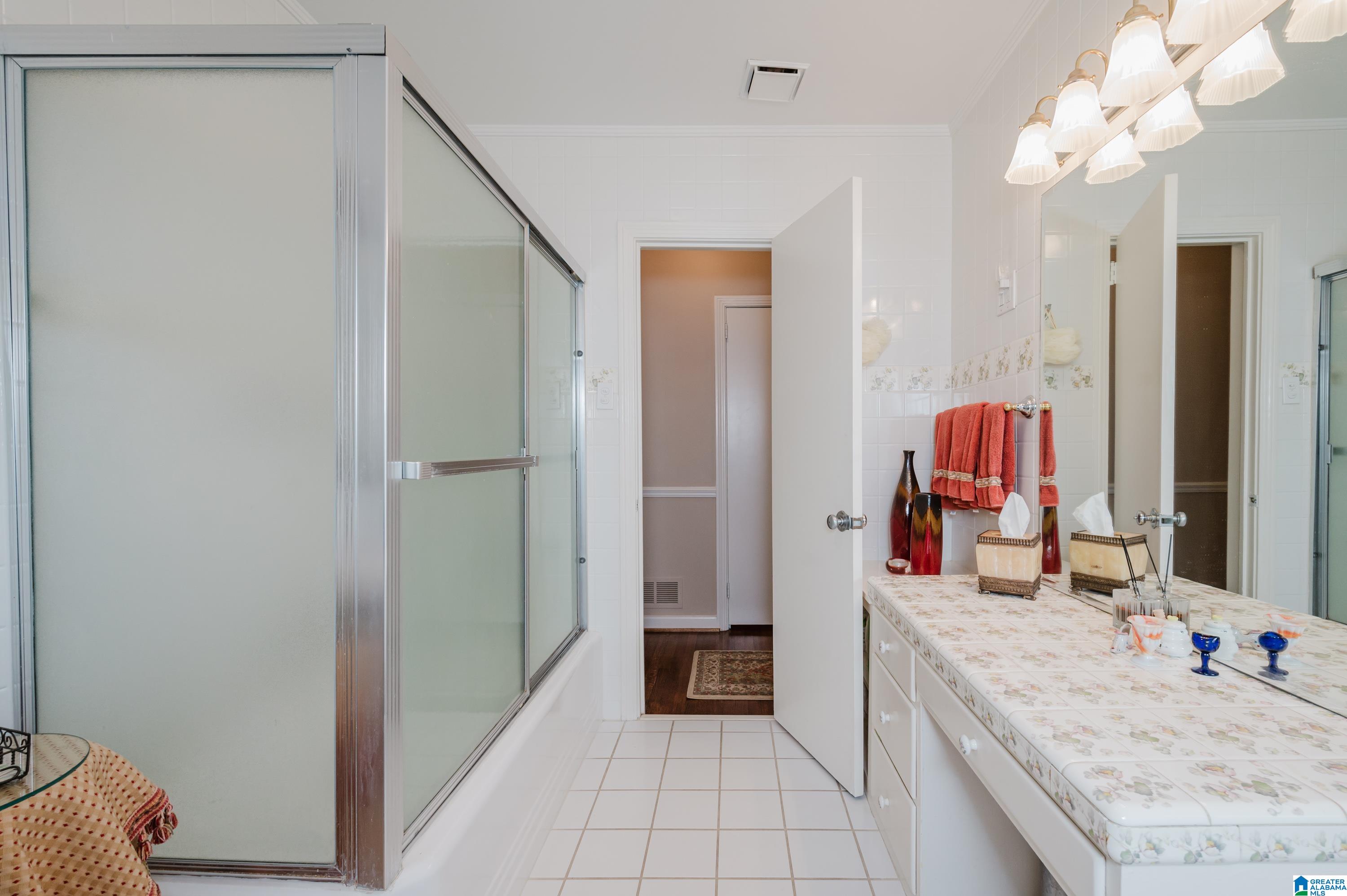 2710 Shades Crest Road Birmingham, AL 35209 - Photo 37 of 60