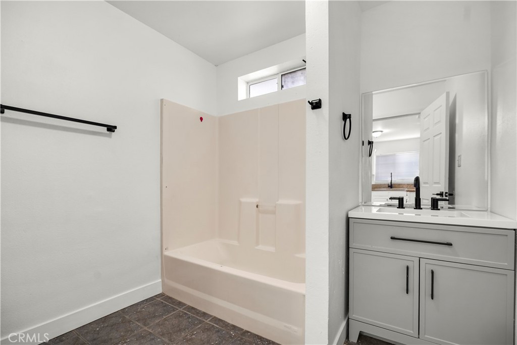 125 West Tichenor Street Compton, CA 90220 - Photo 12 of 25 Unit A Bathroom