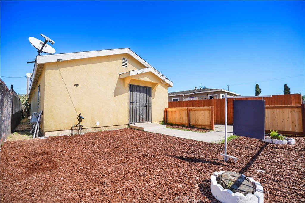125 West Tichenor Street Compton, CA 90220 - Photo 21 of 25 Front View