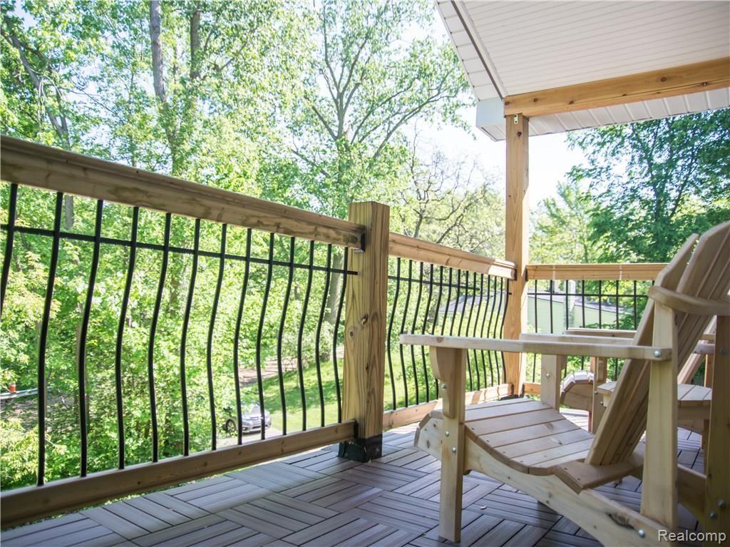 99 Childress Avenue Rochester, MI 48307 - Photo 26 of 43 029 Balcony.jpg