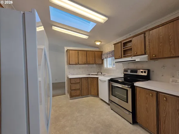 $129,000 | 15768 Southeast Powell Boulevard, Unit 28, Portland, OR 97236