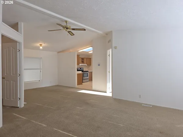 $129,000 | 15768 Southeast Powell Boulevard, Unit 28, Portland, OR 97236