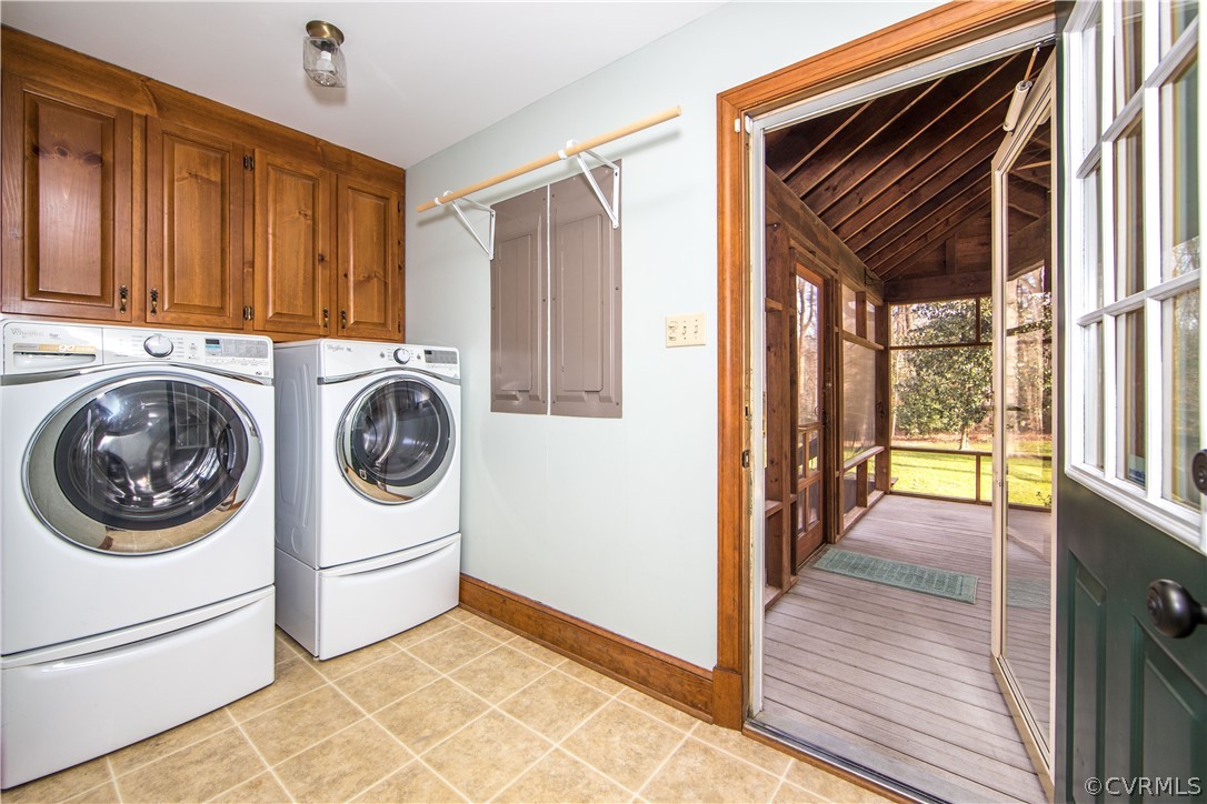 12905 Rivers Bend Road Chester, VA 23836 - Photo 24 of 27 The laundry room offers both a gas and electric ho