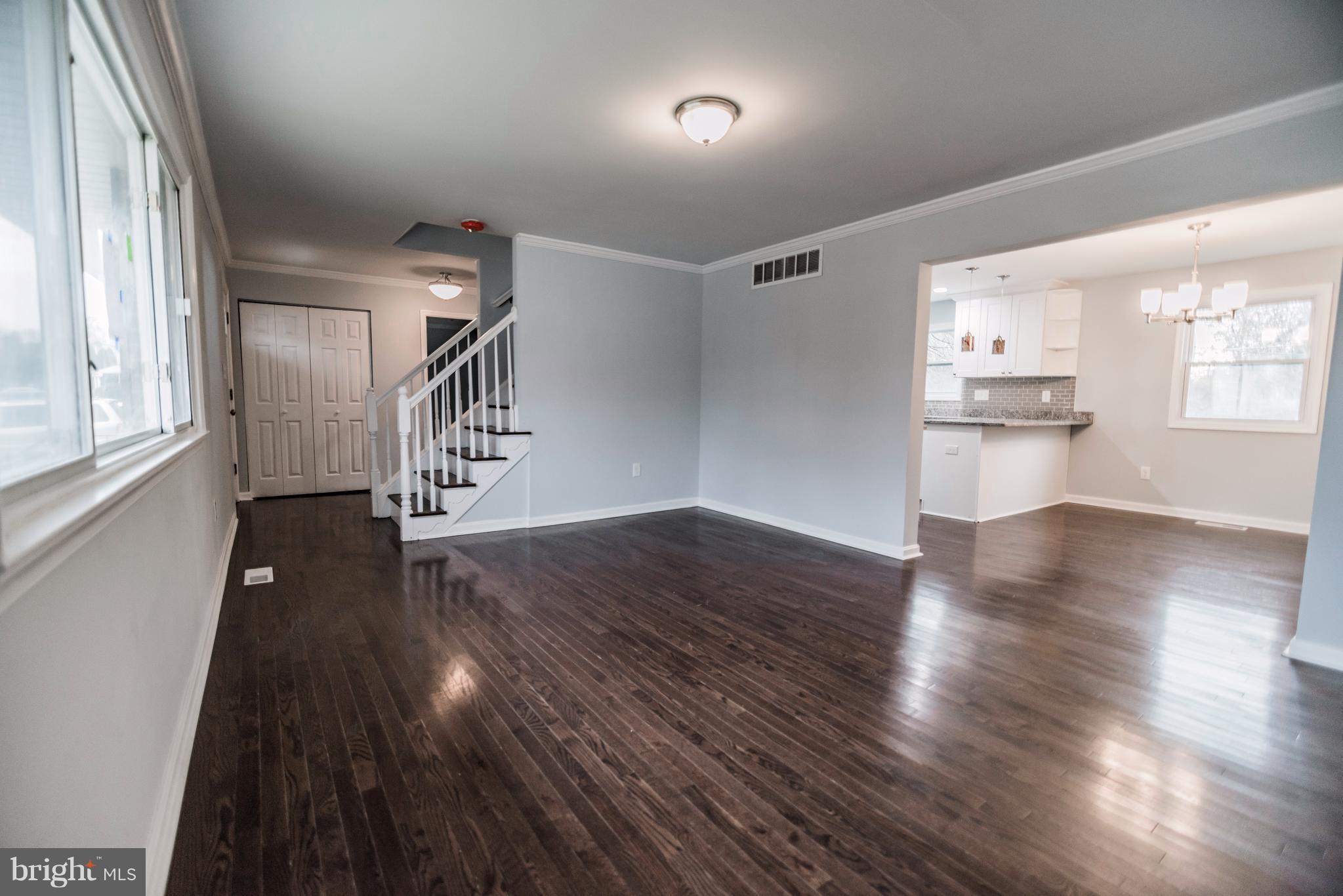 8517 Lucerne Road Randallstown, MD 21133 - Photo 4 of 29 Living Room