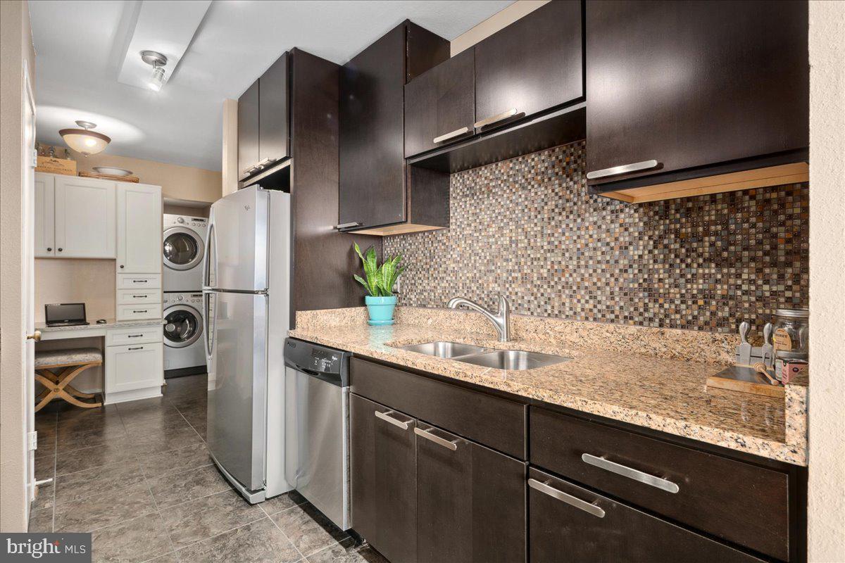 6101 Edsall Road, Unit 911 Alexandria, VA 22304 - Photo 18 of 62 Gallery Image 18