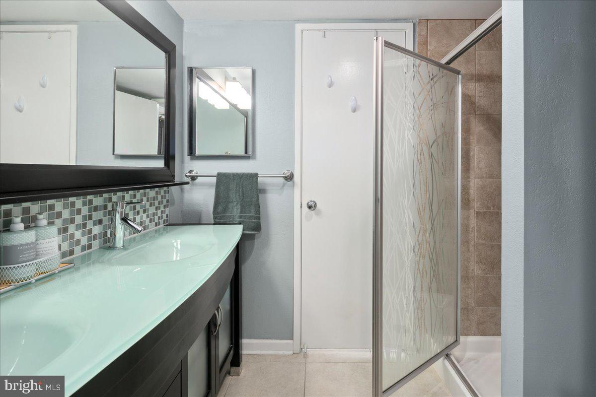 6101 Edsall Road, Unit 911 Alexandria, VA 22304 - Photo 39 of 62 Gallery Image 39