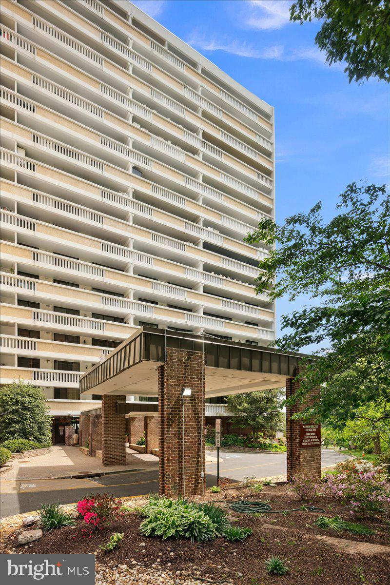 6101 Edsall Road, Unit 911 Alexandria, VA 22304 - Photo 46 of 62 Gallery Image 46