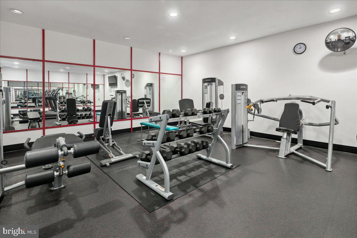 6101 Edsall Road, Unit 911 Alexandria, VA 22304 - Photo 56 of 62 Gallery Image 56