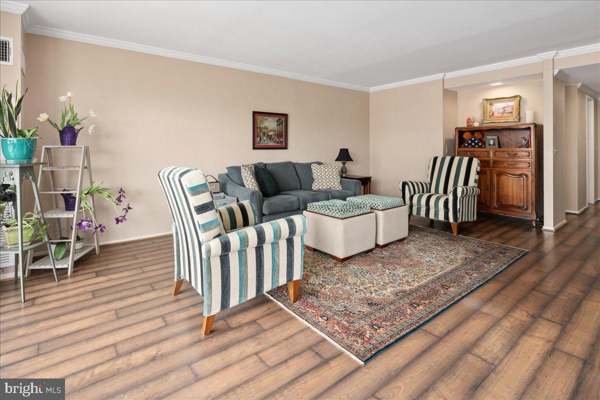 6101 Edsall Road, Unit 911 Alexandria, VA 22304 - Photo 7 of 62 Gallery Image 7