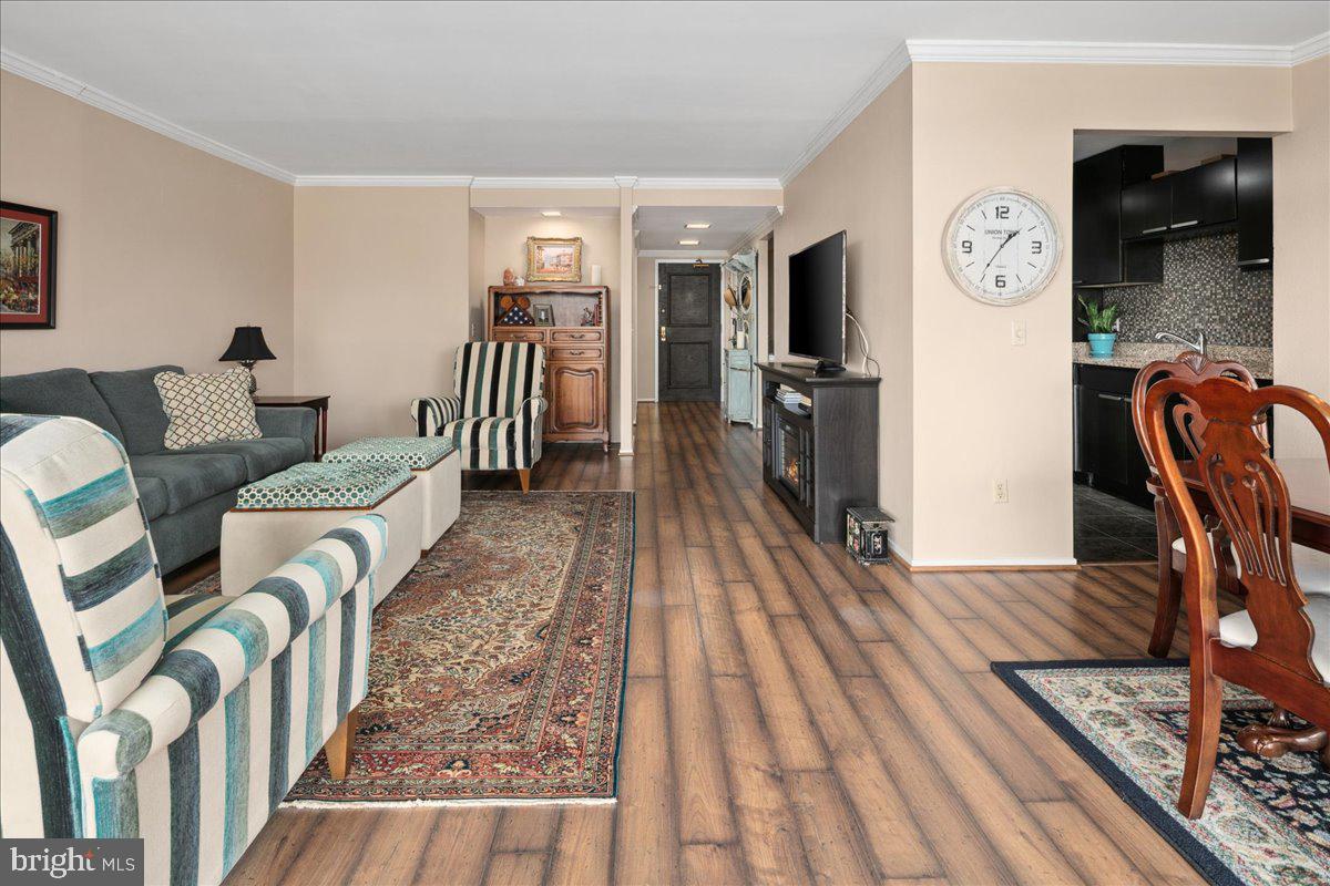 6101 Edsall Road, Unit 911 Alexandria, VA 22304 - Photo 8 of 62 Gallery Image 8