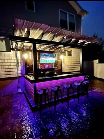 $1,200,000 | 3 Neptune Place, Massapequa, NY 11758