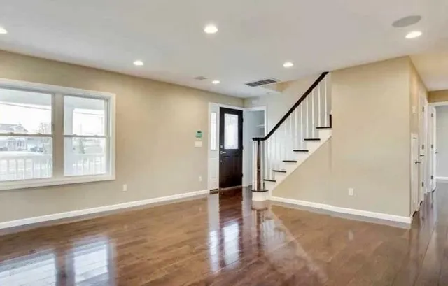 $1,200,000 | 3 Neptune Place, Massapequa, NY 11758