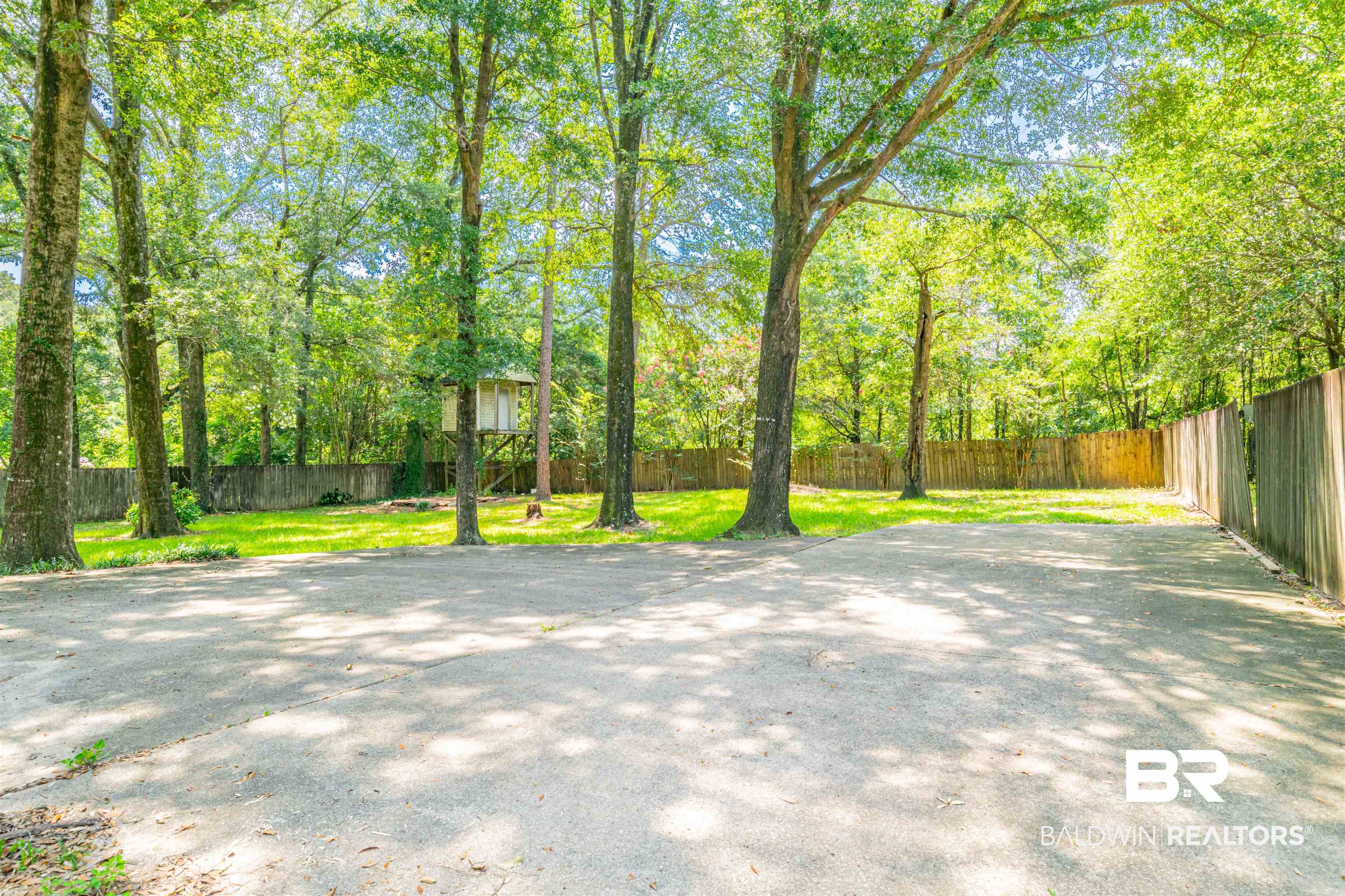 3336 Lacoste Road Mobile, AL 36618 - Photo 6 of 23