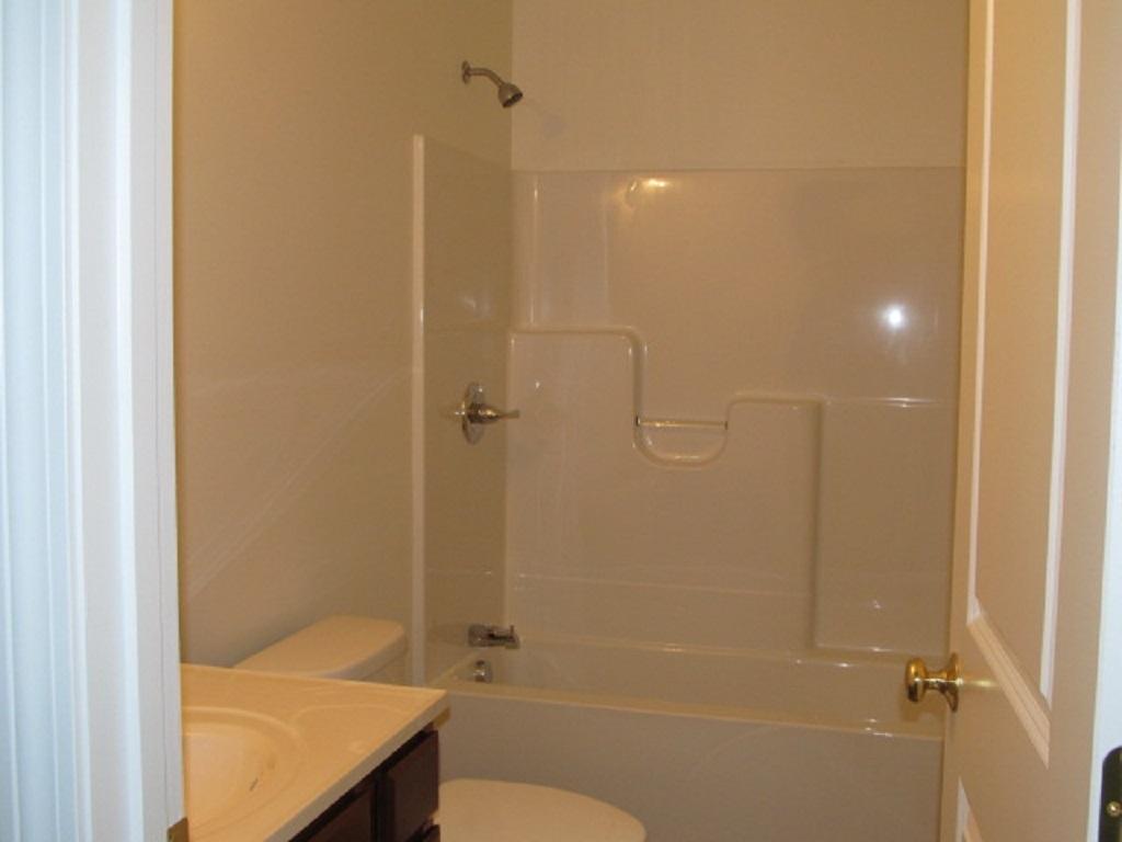 24 Old Walpole Road, Unit 2 Keene, NH 03431 - Photo 9 of 12 Gallery Image 9