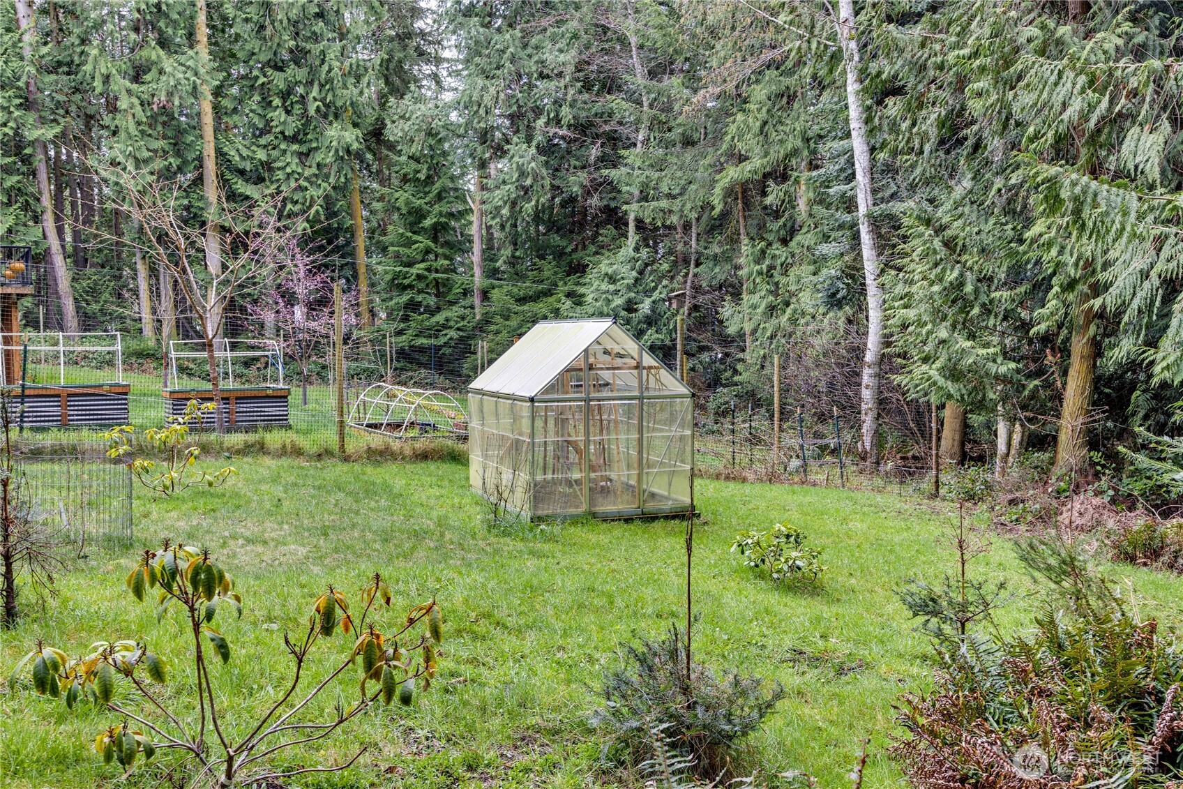 123 Madrona Road Nordland, WA 98358 - Photo 5 of 40 Gallery Image 5