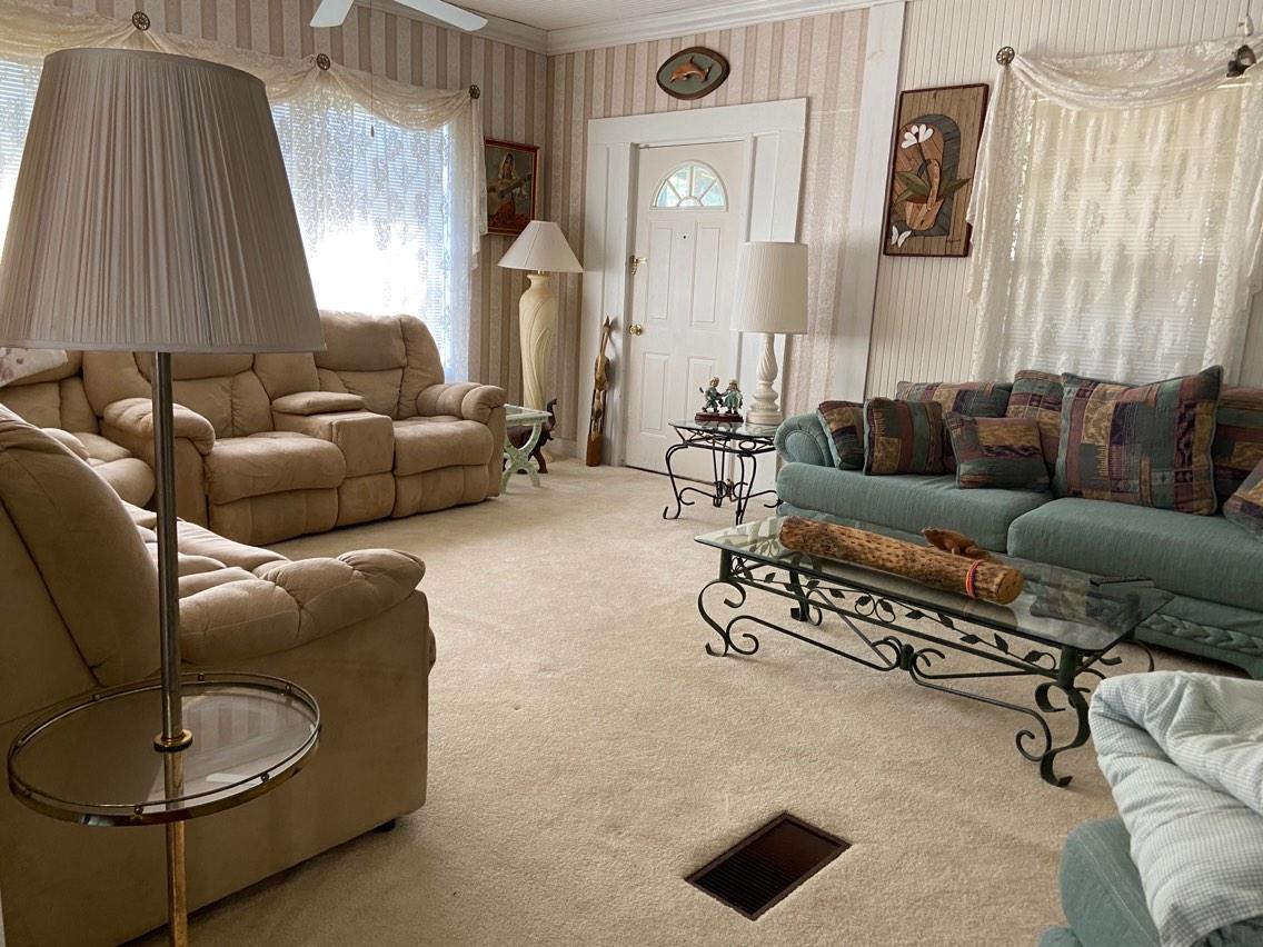 1099 Southeast 7th Street Okeechobee, FL 34974 - Photo 12 of 51 2020-10-16 11.8.49.914 (5)