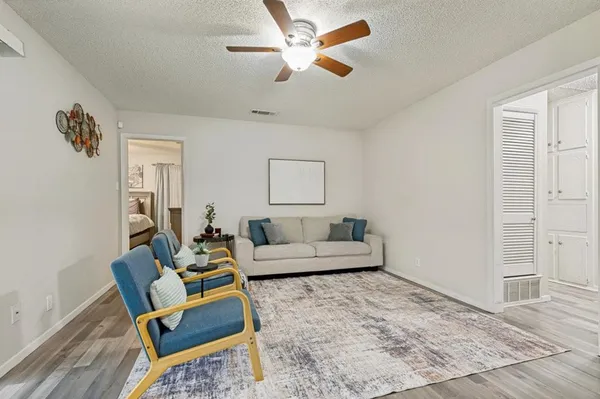 $305,000 | 1008 Sherwood Drive, Bedford, TX 76022