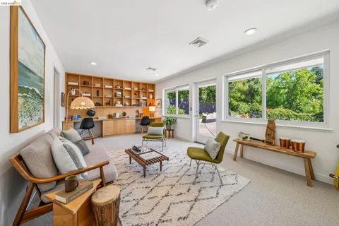 $2,995,000 | 11 Huntleigh Road, Piedmont, CA 94611