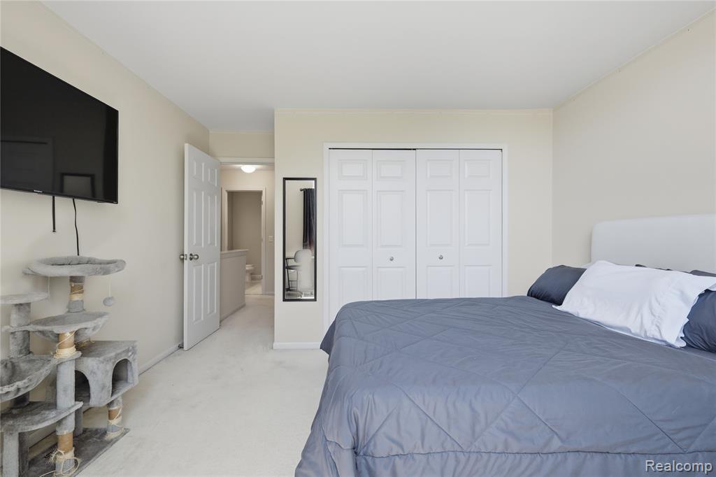 46604 Aarons Way Canton, MI 48188 - Photo 28 of 38